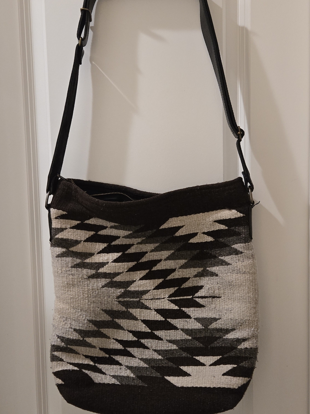 Woven Geometric Crossbody Bag in Black & Cream